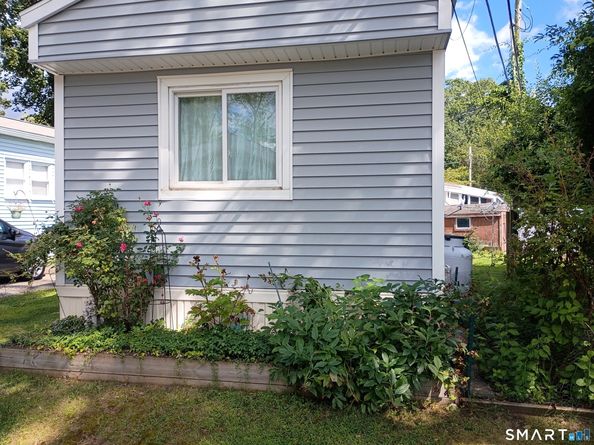 3 Horseshoe Drive, Shelton CT 06484