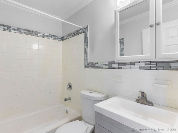 191 Oak Street, Bridgeport CT 06604