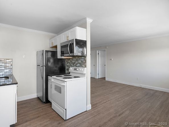 191 Oak Street, Bridgeport CT 06604