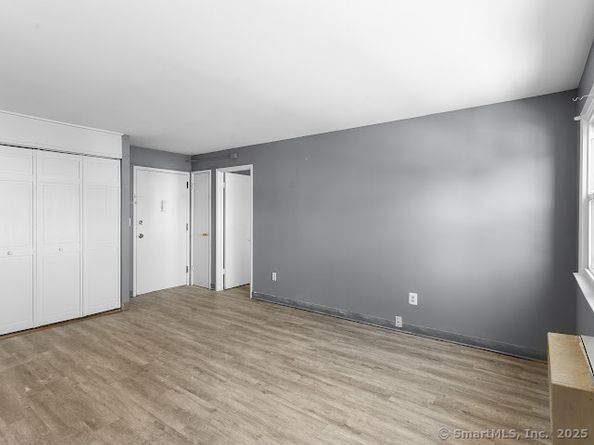 191 Oak Street, Bridgeport CT 06604