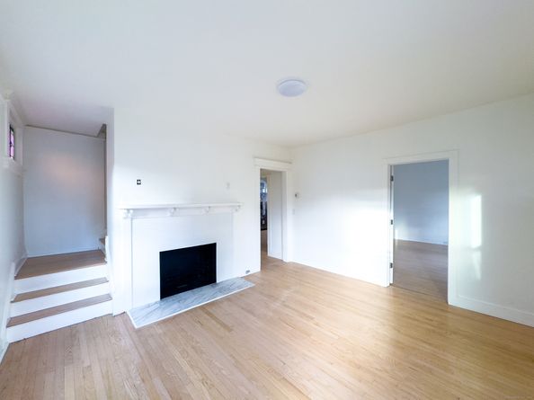 44 Wentworth Street, Bridgeport CT 06606