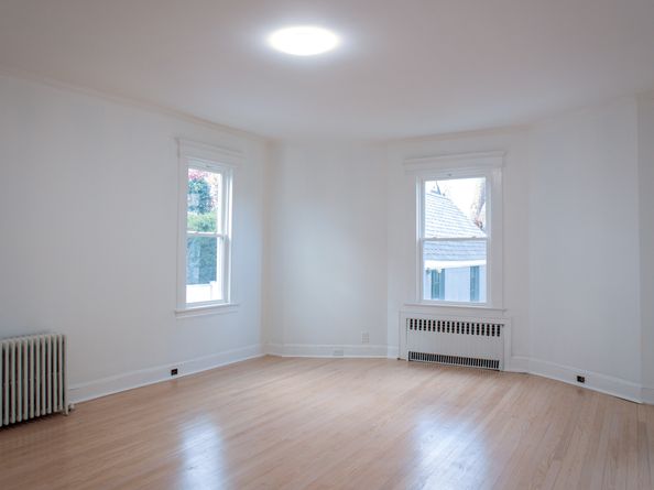 44 Wentworth Street, Bridgeport CT 06606