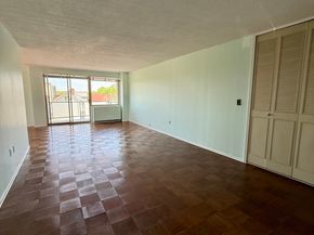 1 Strawberry Hill Court APT 2B, Stamford CT 06902