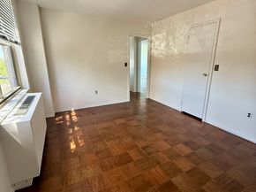 1 Strawberry Hill Court APT 2B, Stamford CT 06902