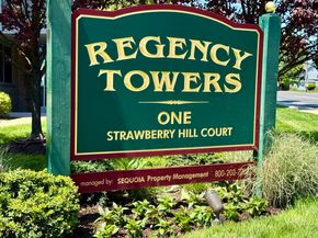 1 Strawberry Hill Court APT 2B, Stamford CT 06902