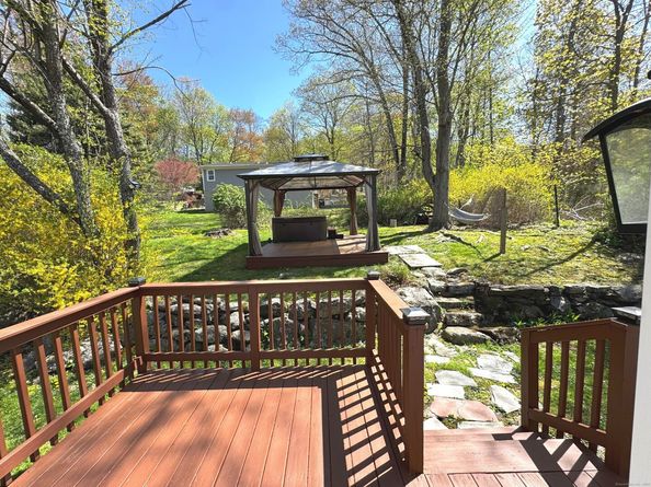 6 Fulton Drive, New Fairfield CT 06812