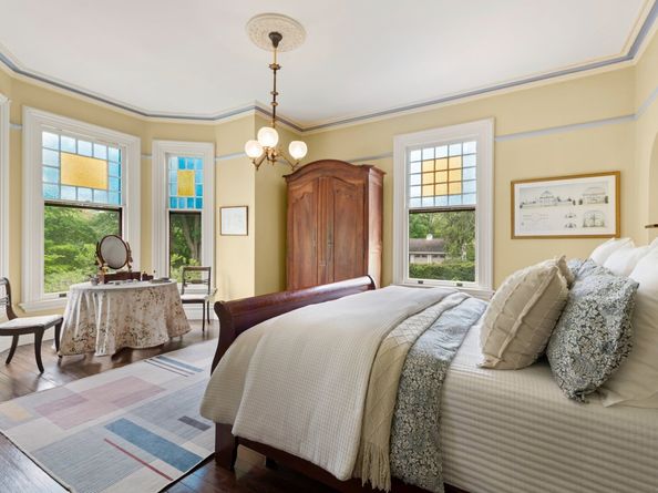 13 Sugar Street, Newtown CT 06470
