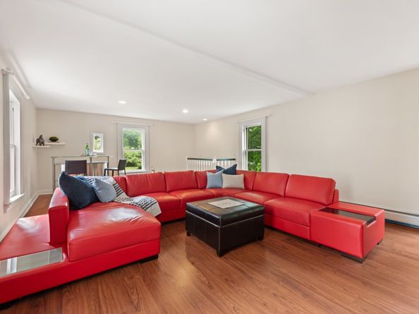 13 Sugar Street, Newtown CT 06470