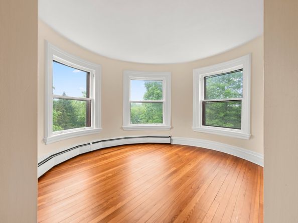 13 Sugar Street, Newtown CT 06470