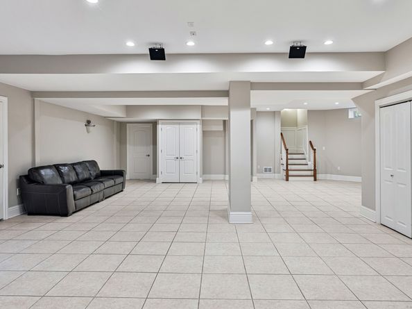 139 Jelliff Mill Road, New Canaan CT 06840