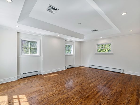 139 Jelliff Mill Road, New Canaan CT 06840