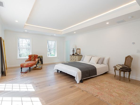 148 W Hills Road, New Canaan CT 06840