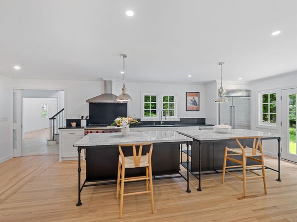 148 W Hills Road, New Canaan CT 06840