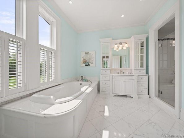 262 Brushy Ridge Road, New Canaan CT 06840