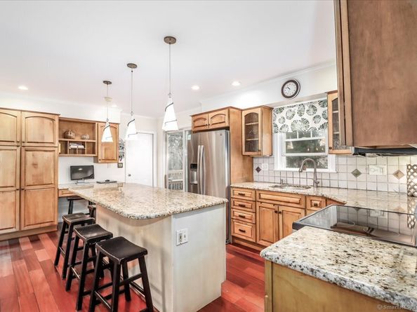 33 Rexview Circle, Trumbull CT 06611