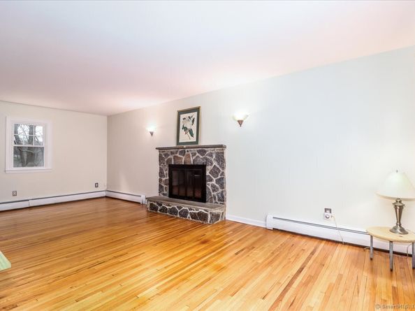 33 Rexview Circle, Trumbull CT 06611