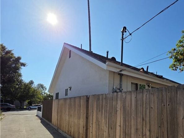 1046 N Banning Boulevard, Wilmington (los Angeles) CA 90744