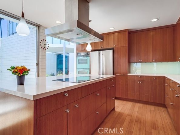 2999 E Ocean Boulevard, Long Beach CA 90803