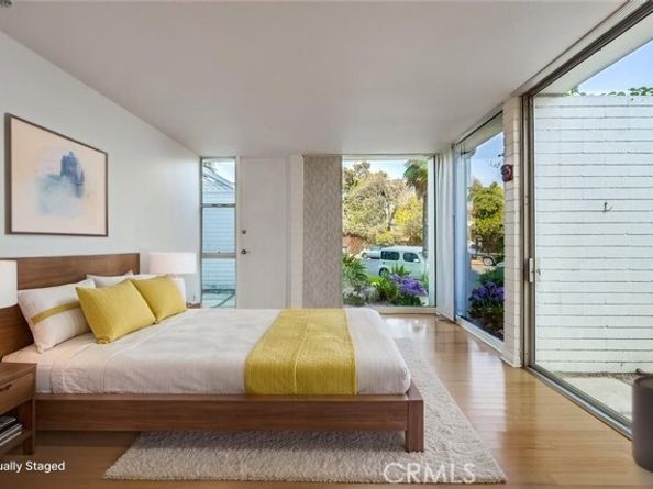 2999 E Ocean Boulevard, Long Beach CA 90803