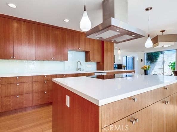 2999 E Ocean Boulevard, Long Beach CA 90803