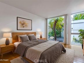 2999 E Ocean Boulevard, Long Beach CA 90803