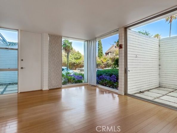 2999 E Ocean Boulevard, Long Beach CA 90803