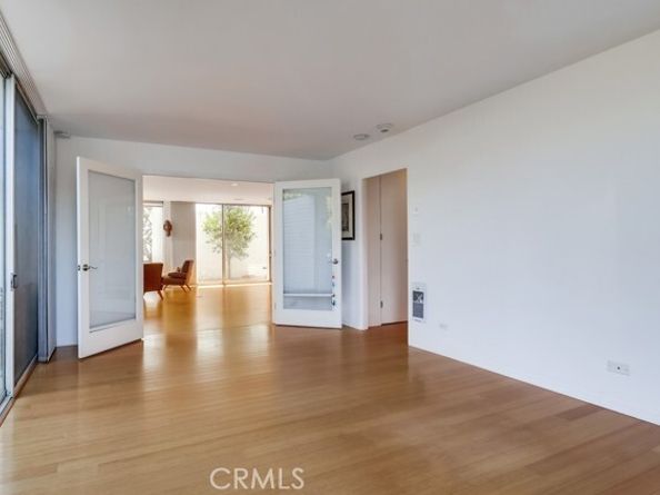 2999 E Ocean Boulevard, Long Beach CA 90803