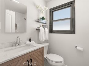 8353 Dunbarton, Westchester (los Angeles) CA 90045