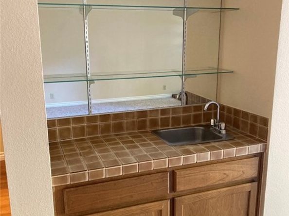 18153 Andrea Circle 4, Northridge (los Angeles) CA 91325