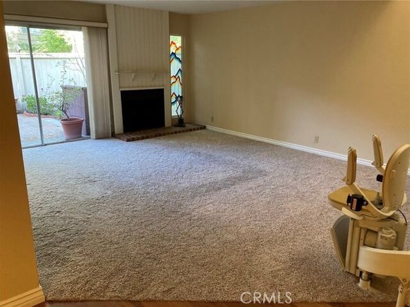 18153 Andrea Circle 4, Northridge (los Angeles) CA 91325