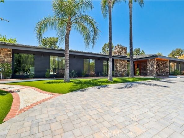16417 Knollwood Drive, Granada Hills (los Angeles) CA 91344