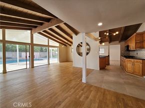 17530 Tuba Street, Northridge (los Angeles) CA 91325