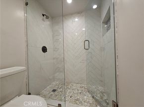 17530 Tuba Street, Northridge (los Angeles) CA 91325