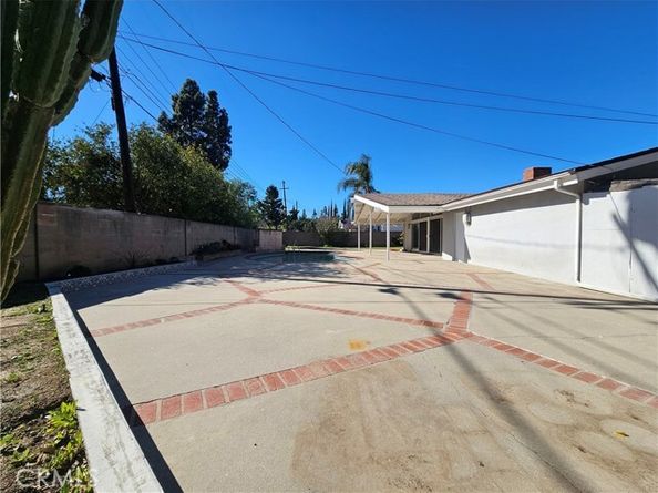 17530 Tuba Street, Northridge (los Angeles) CA 91325