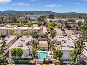 18344 Collins Street A, Tarzana (los Angeles) CA 91356