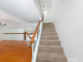 18344 Collins Street A, Tarzana (los Angeles) CA 91356