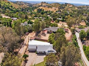 10136 Mcbroom, Sunland (los Angeles) CA 91040