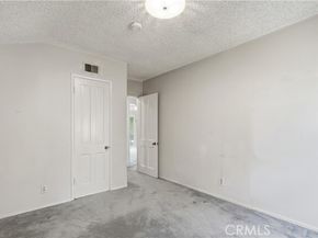10136 Mcbroom, Sunland (los Angeles) CA 91040