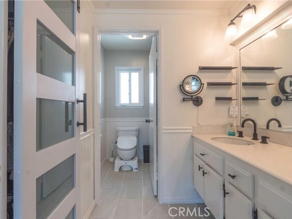 23549 Victory Blvd. 21, West Hills (los Angeles) CA 91307