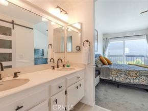 23549 Victory Blvd. 21, West Hills (los Angeles) CA 91307