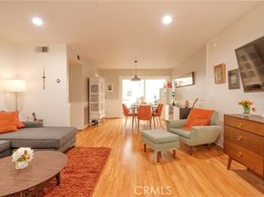 23549 Victory Blvd. 21, West Hills (los Angeles) CA 91307