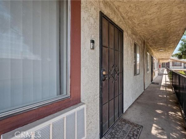 8800 Cedros Avenue 204, Panorama City (los Angeles) CA 91402