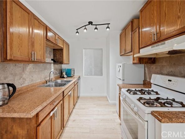 8800 Cedros Avenue 204, Panorama City (los Angeles) CA 91402