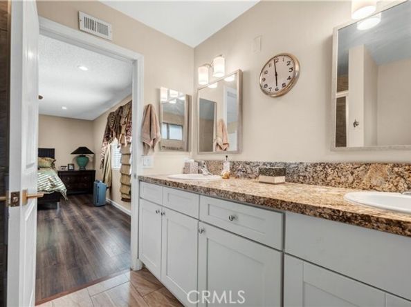 7936 Laramie Avenue, Winnetka (los Angeles) CA 91306