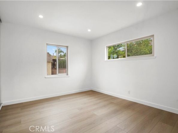 8331 Sharp Avenue, Sun Valley (los Angeles) CA 91352