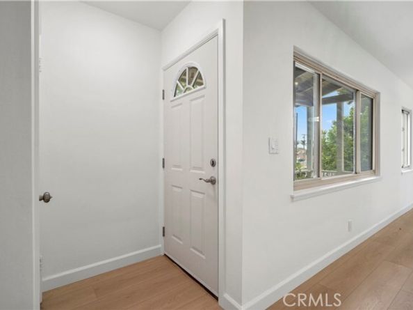 8331 Sharp Avenue, Sun Valley (los Angeles) CA 91352