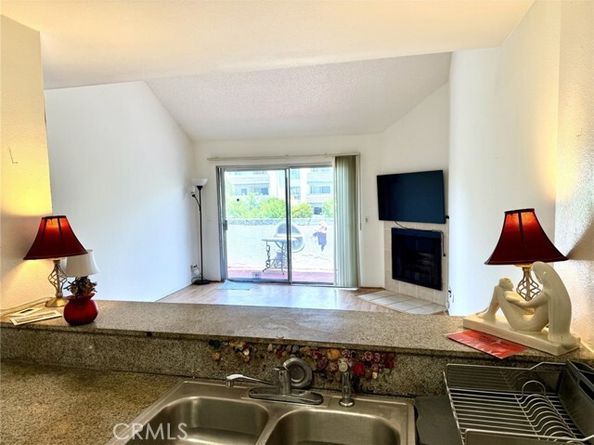 7640 Oso Avenue 316, Winnetka (los Angeles) CA 91306