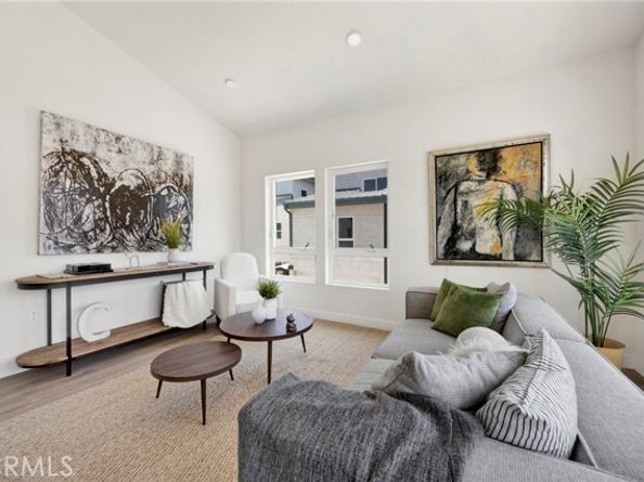 12525 W Andre Lane, Sun Valley (los Angeles) CA 91352