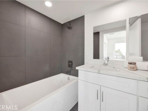 12525 W Andre Lane, Sun Valley (los Angeles) CA 91352