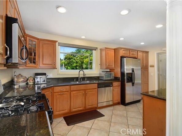24208 Gilmore Street, West Hills (los Angeles) CA 91307